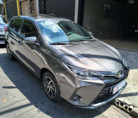 TOYOTA-YARIS-2022