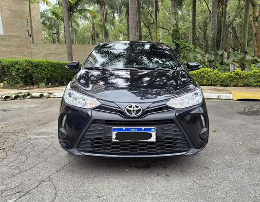 TOYOTA-YARIS-2022