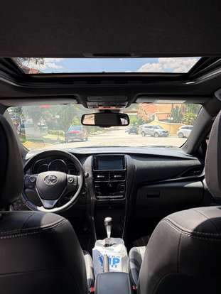 TOYOTA-YARIS-2023