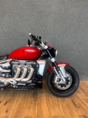 TRIUMPH-ROCKET III R-2021