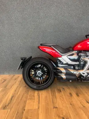 TRIUMPH-ROCKET III R-2021