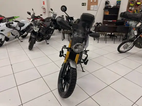 TRIUMPH-SCRAMBLER 400 X-2024
