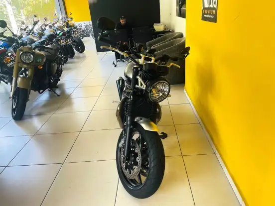TRIUMPH-SPEED TWIN-2020