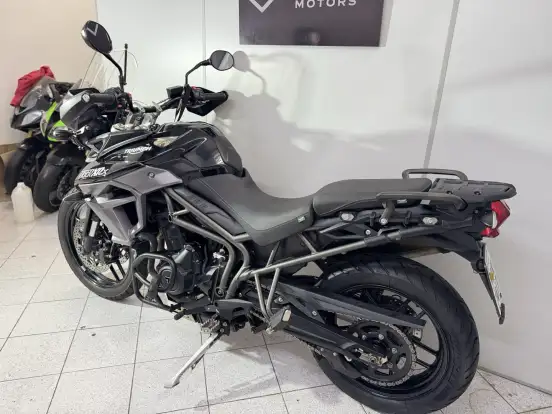 TRIUMPH-TIGER 800 XRX TRIUMPH-TIGER 800 XRX-2016