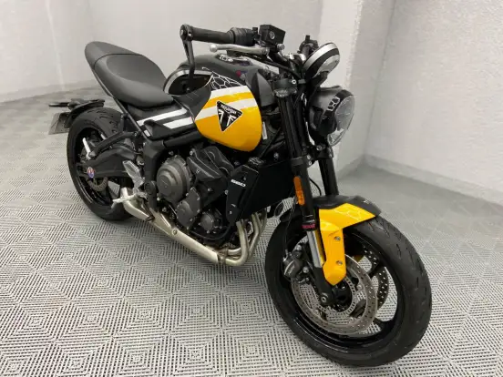 TRIUMPH-TRIDENT 660 TRIPLE TRIBUTE EDITION-2025