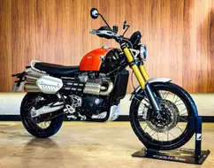 TRIUMPH BONNEVILLE SCRAMBLER 1200 XE TRIUMPH BONNEVILLE SCRAMBLER 1200 XE
