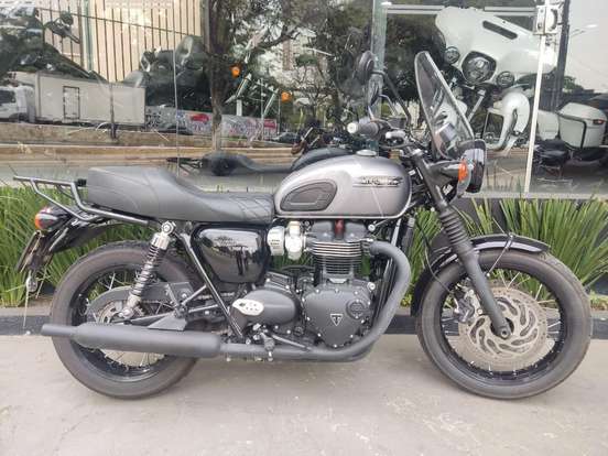 TRIUMPH-BONNEVILLE T120 BLACK 1200 TRIUMPH-BONNEVILLE T120 BLACK 1200-2025