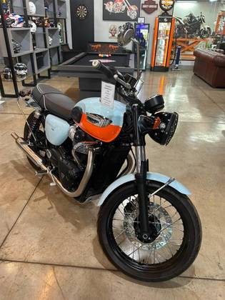 TRIUMPH BONNEVILLE T100 900 