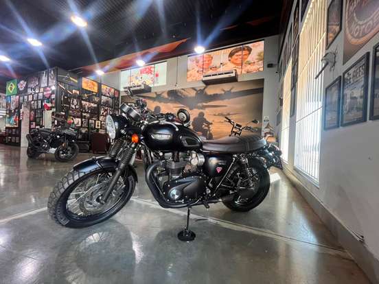 TRIUMPH-BONNEVILLE T120 BLACK 1200 TRIUMPH-BONNEVILLE T120 BLACK 1200-2020