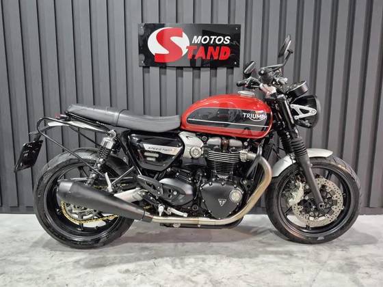 TRIUMPH SPEED TWIN 