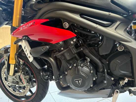 TRIUMPH-SPEED TRIPLE R-2017