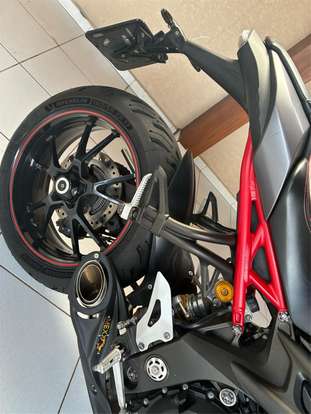 TRIUMPH-SPEED TRIPLE R-2017