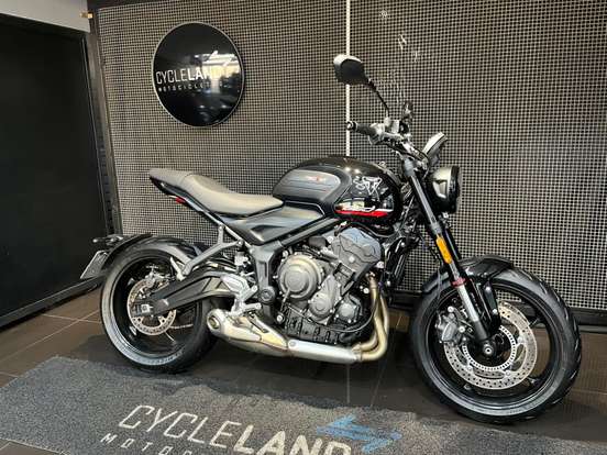 TRIUMPH-TRIDENT 660-2025