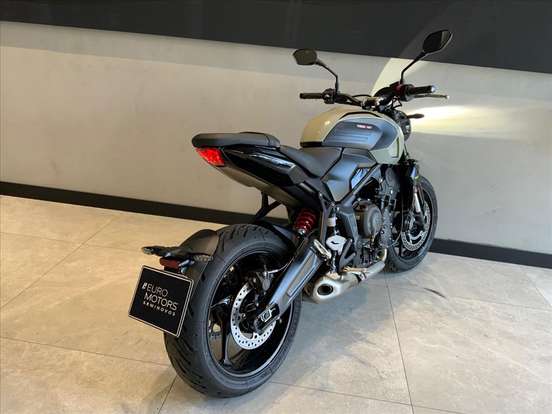 TRIUMPH-TRIDENT 660-2026