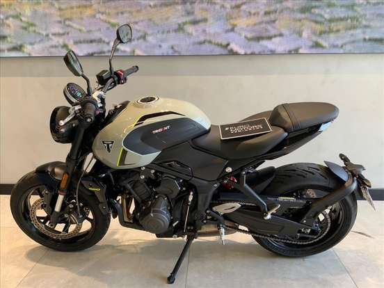 TRIUMPH-TRIDENT 660-2026