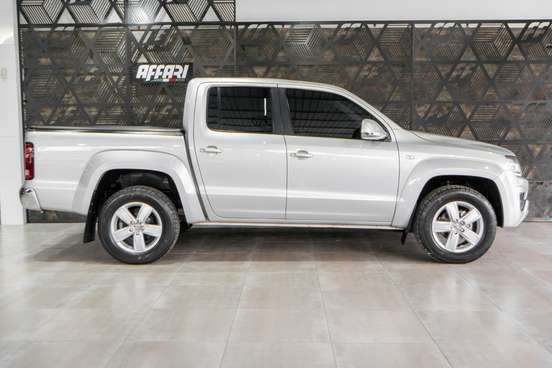 VOLKSWAGEN-AMAROK-2019