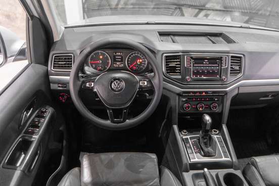VOLKSWAGEN-AMAROK-2019