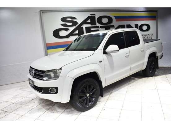 VOLKSWAGEN-AMAROK-2013