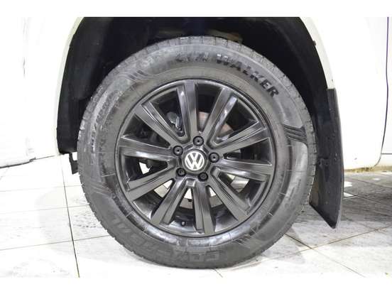 VOLKSWAGEN-AMAROK-2013