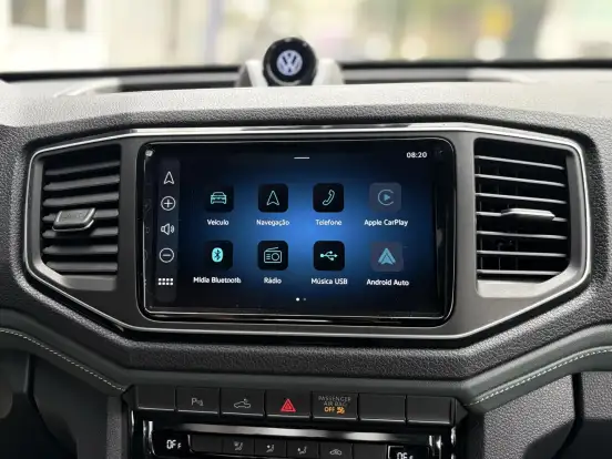 VOLKSWAGEN-AMAROK-2025