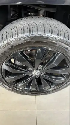 VOLKSWAGEN-AMAROK-2021