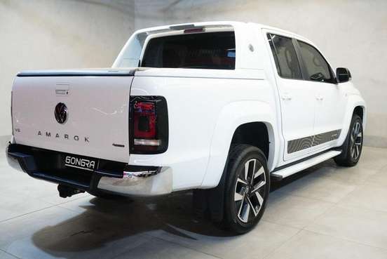 VOLKSWAGEN-AMAROK-2024
