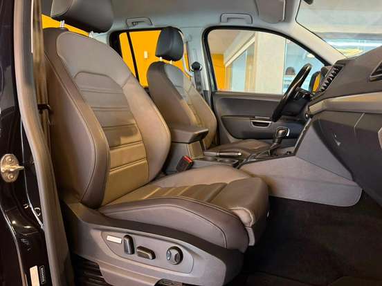 VOLKSWAGEN-AMAROK-2021