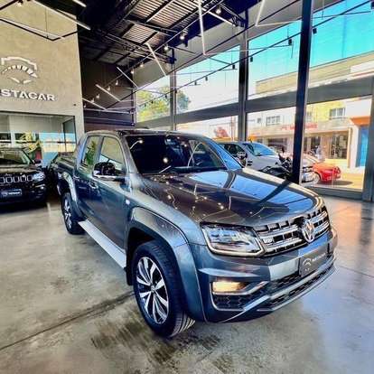 VOLKSWAGEN-AMAROK-2022
