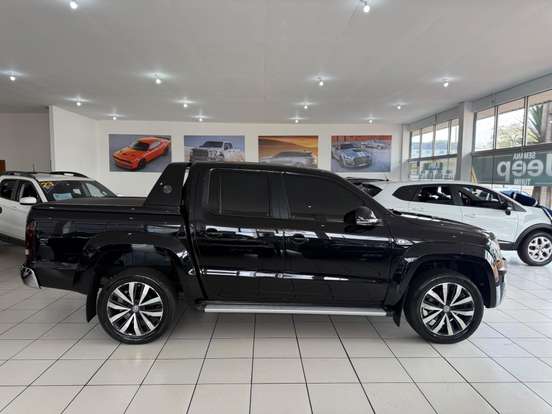VOLKSWAGEN-AMAROK-2023