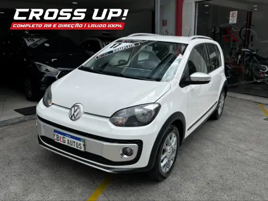 VOLKSWAGEN-CROSS UP-2017