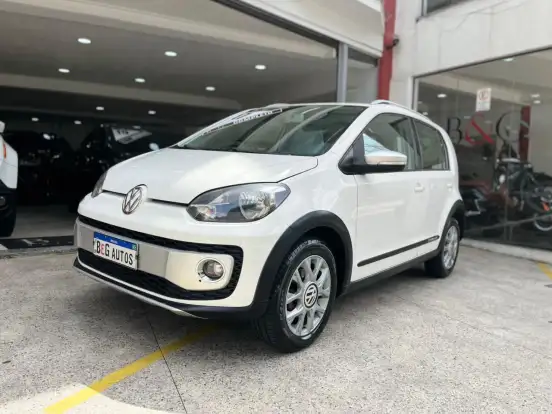 VOLKSWAGEN-CROSS UP-2017