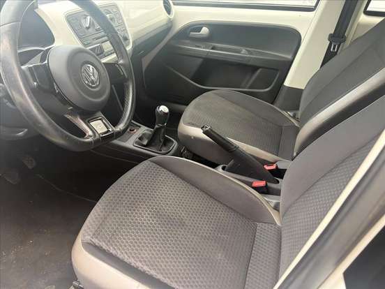 VOLKSWAGEN-CROSS UP-1.0 MPI 12V FLEX 4P MANUAL VOLKSWAGEN-CROSS UP-2015