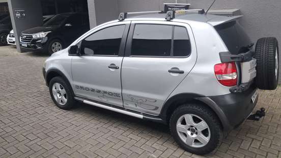 VOLKSWAGEN-CROSSFOX-2009