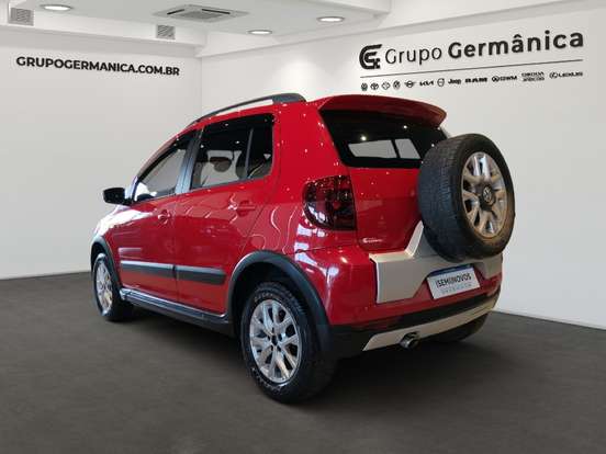 VOLKSWAGEN-CROSSFOX-2014