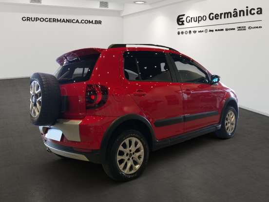 VOLKSWAGEN-CROSSFOX-2014