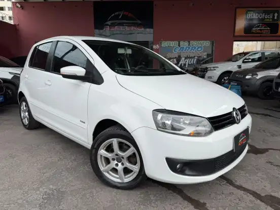 VOLKSWAGEN-FOX-2012