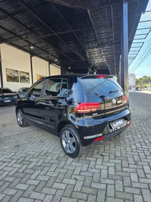 VOLKSWAGEN-FOX-2019