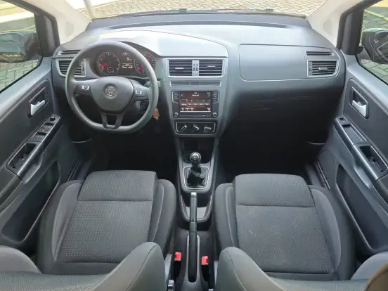 VOLKSWAGEN-FOX-1.6 MSI TOTAL FLEX CONNECT 4P MANUAL VOLKSWAGEN-FOX-2019