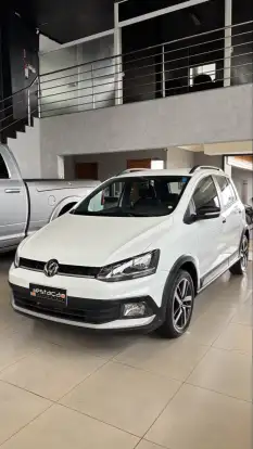 VOLKSWAGEN-FOX-2020