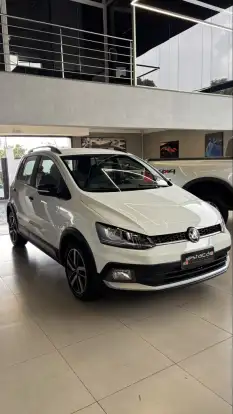 VOLKSWAGEN-FOX-2020