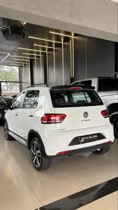 VOLKSWAGEN-FOX-2020