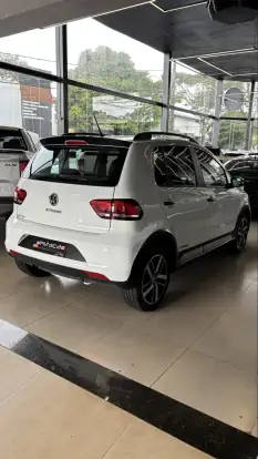 VOLKSWAGEN-FOX-2020
