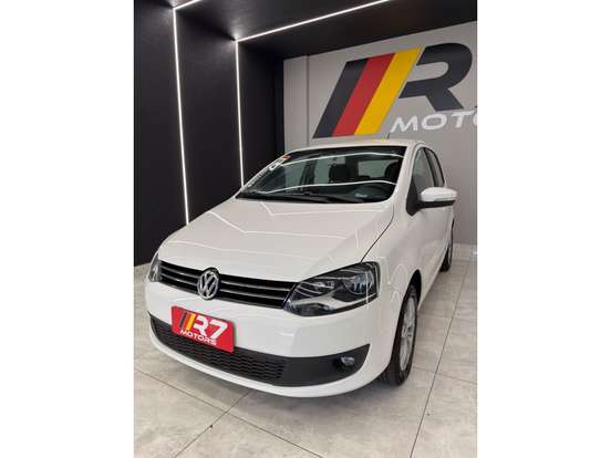 VOLKSWAGEN-FOX-1.0 MI 8V FLEX 4P MANUAL VOLKSWAGEN-FOX-2014