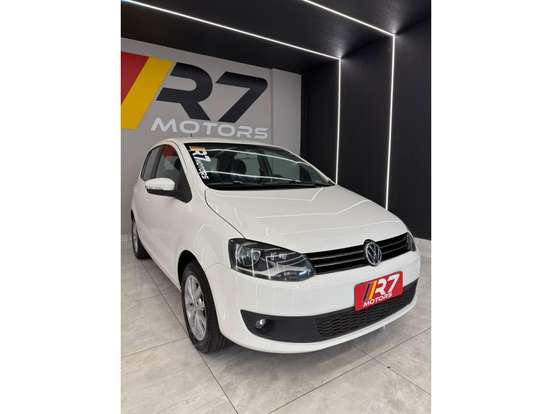 VOLKSWAGEN-FOX-1.0 MI 8V FLEX 4P MANUAL VOLKSWAGEN-FOX-2014