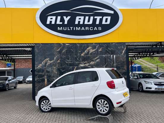 VOLKSWAGEN-FOX-1.0 MI 8V FLEX 4P MANUAL VOLKSWAGEN-FOX-2013