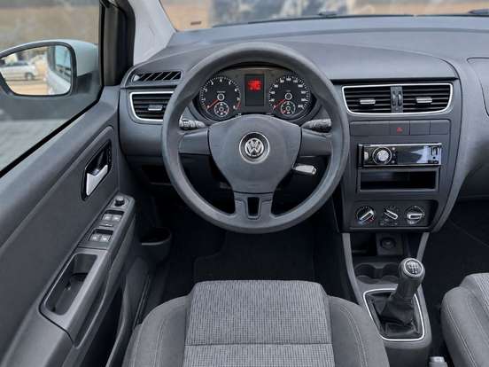 VOLKSWAGEN-FOX-1.0 MI 8V FLEX 4P MANUAL VOLKSWAGEN-FOX-2013