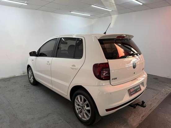 VOLKSWAGEN-FOX-2013