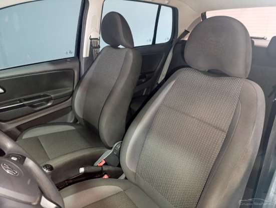 VOLKSWAGEN-FOX-2021
