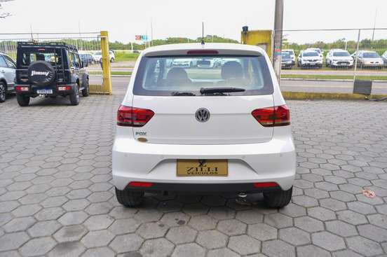 VOLKSWAGEN-FOX-2020