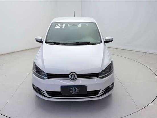VOLKSWAGEN-FOX-2020